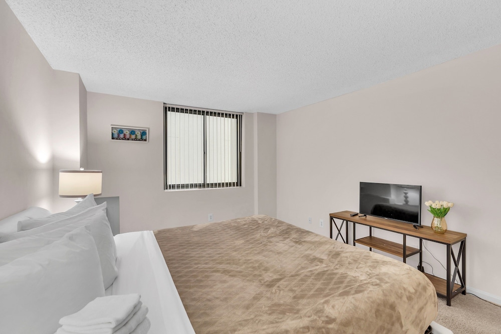 Arlington 2br Furnished Apartment In Crystal City 2 Bedroom Apts