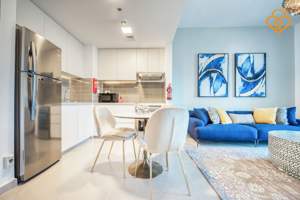 1 B/R Apt 411 Hayat Boulevard Townsquare
