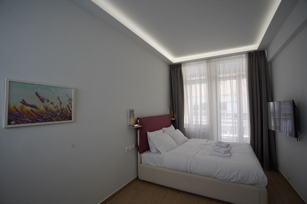 Tip Top Suites