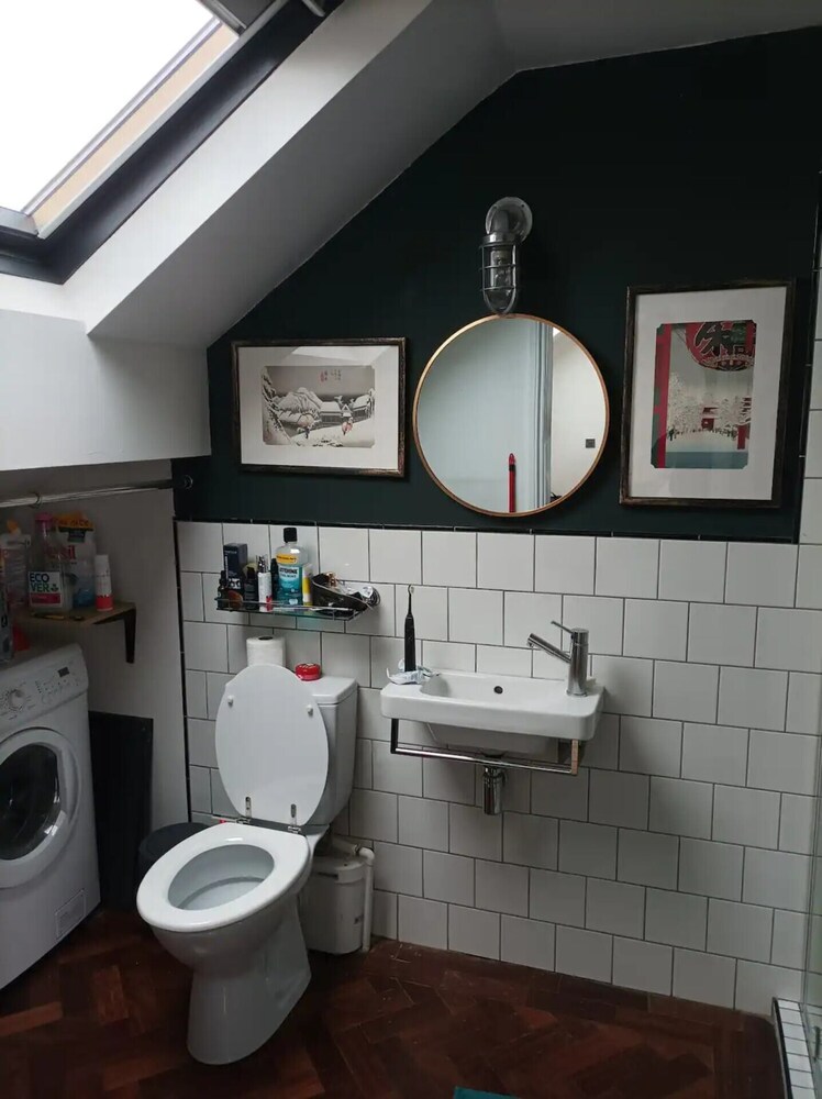 Elegant and Quirky 2BD Flat - Kensal Rise