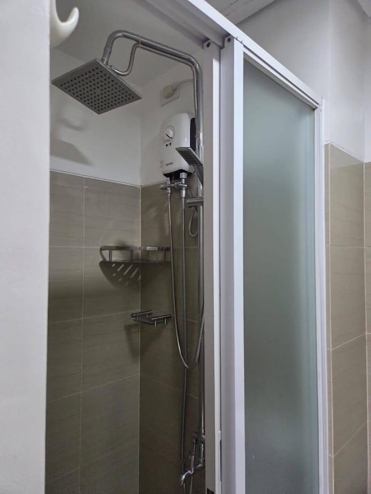 Shore 1 Tower C2 Unit 729