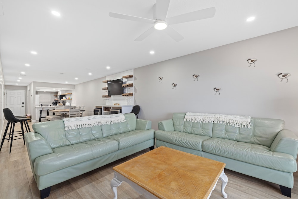 Gulf View Condominiums