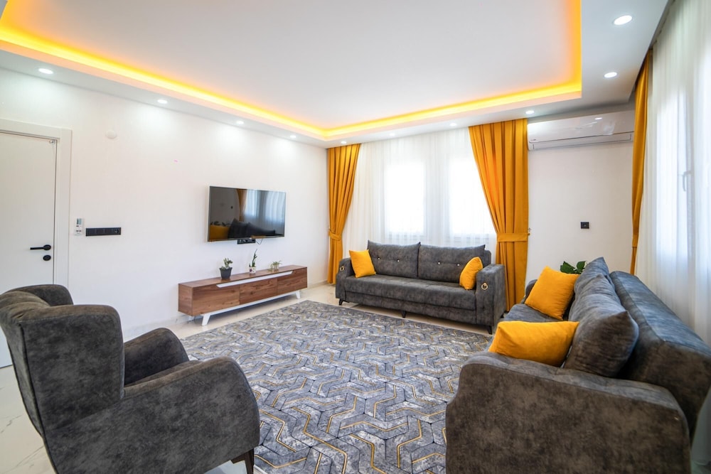 Fully Furnished Extraordinary Flat in Fethiye view 2