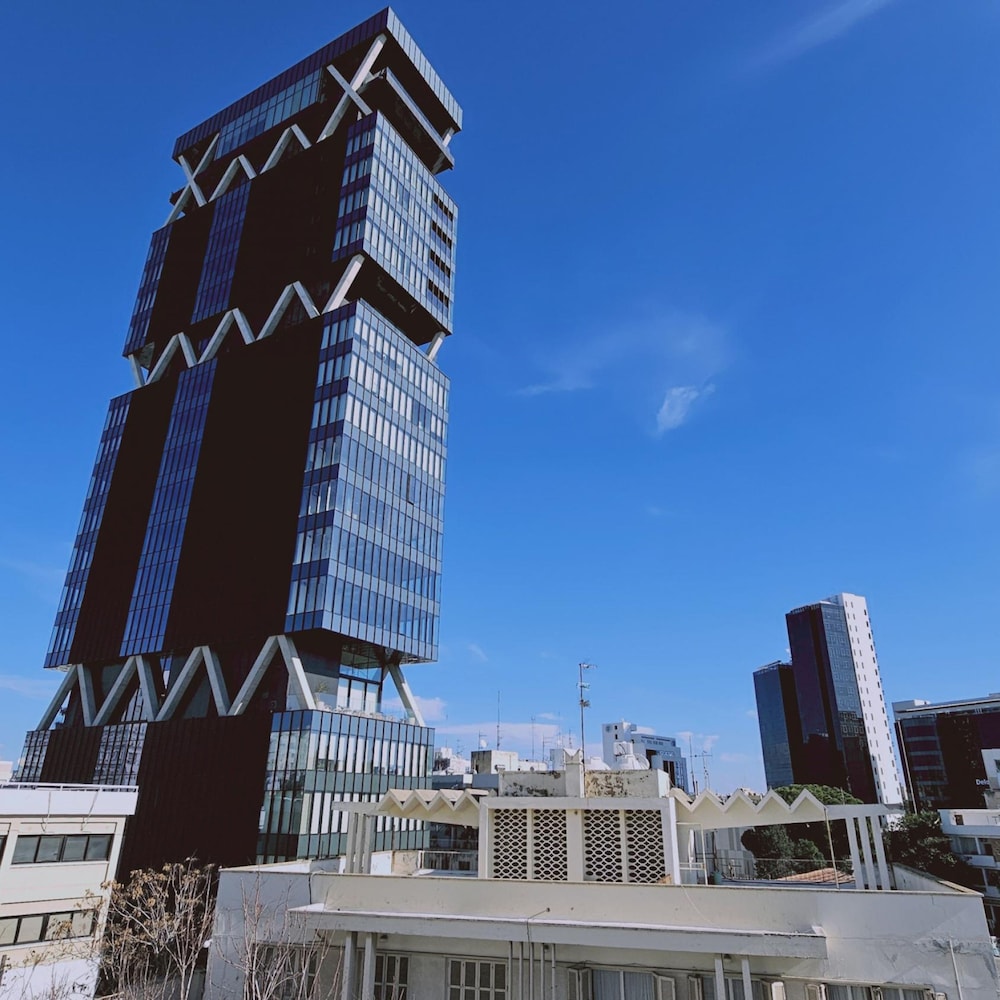 82 NIC - Stay Aurum Apartment