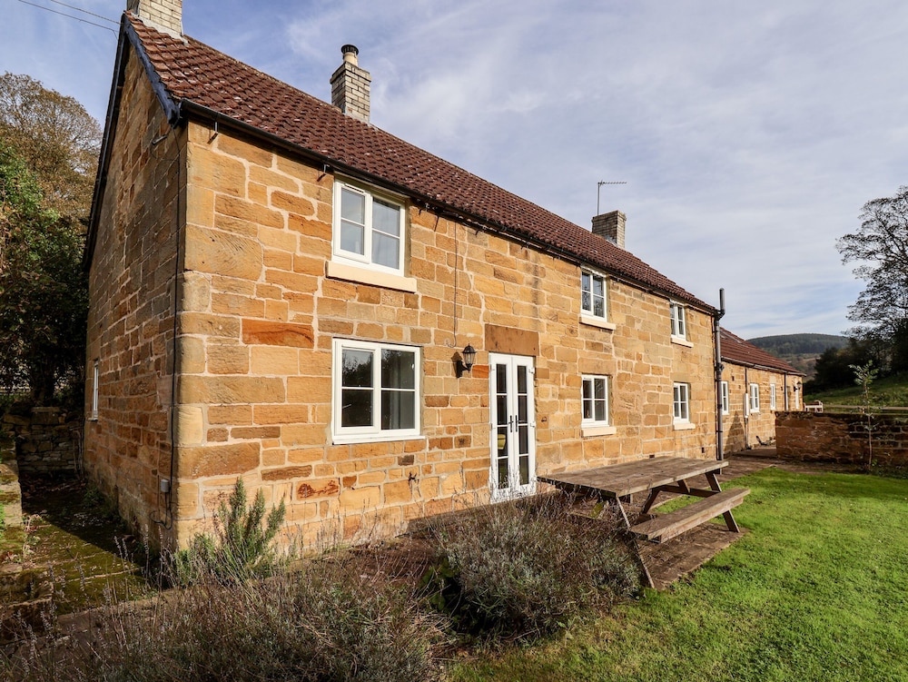 Cliff Cottage
