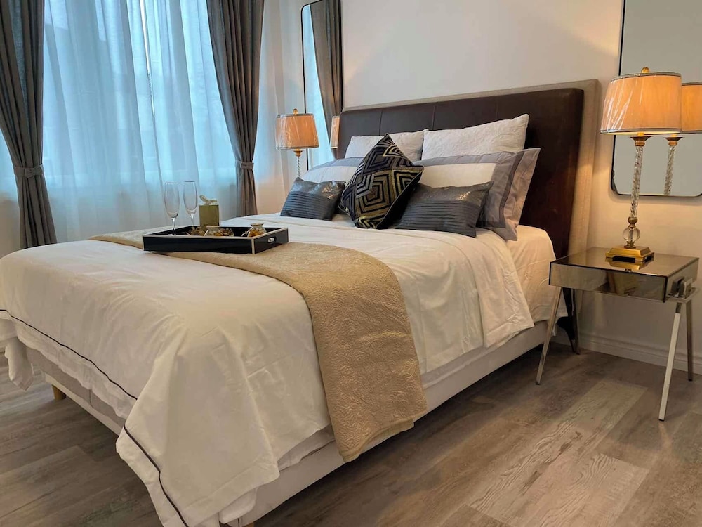 Bentley Commons Fallsview Towns