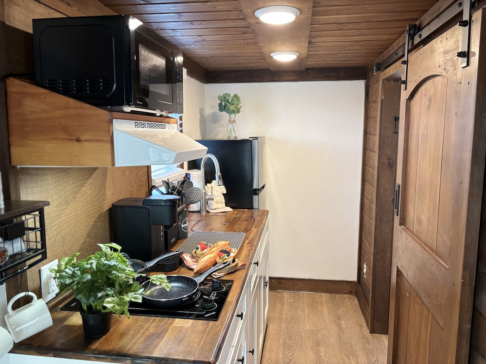 Sojourn Lodging