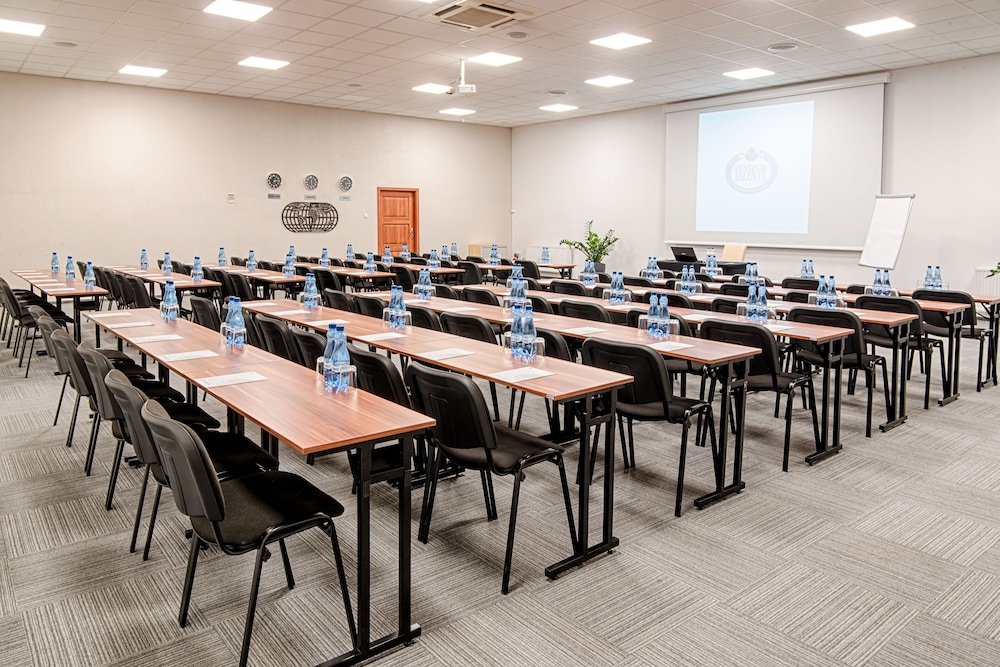 meeting & event spaces