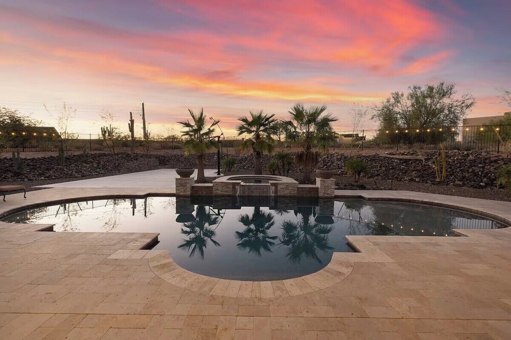 Copper Sky Retreat - Lux villa & pool