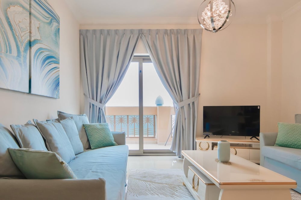 SIMPLY COMFORT Amazing BeachFront Apartments near Atlantis Waterpark