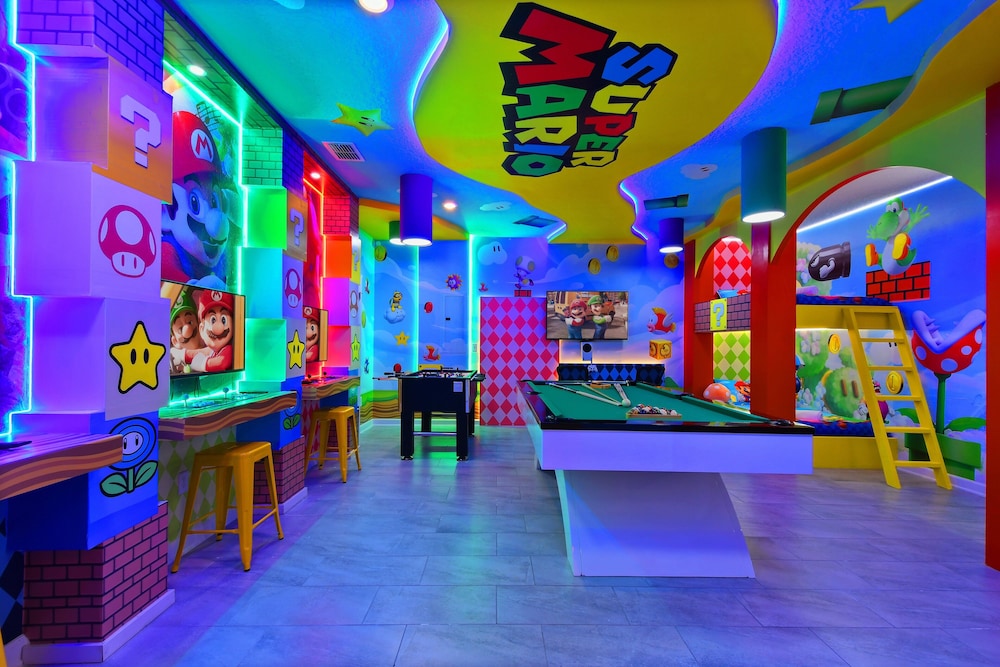 Epic Family Getaway: Themed Villa Near Disney !