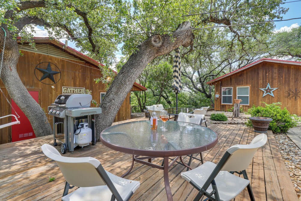Waterfront Spicewood Home: Deck, Fire Pit Grill - Property Image 42