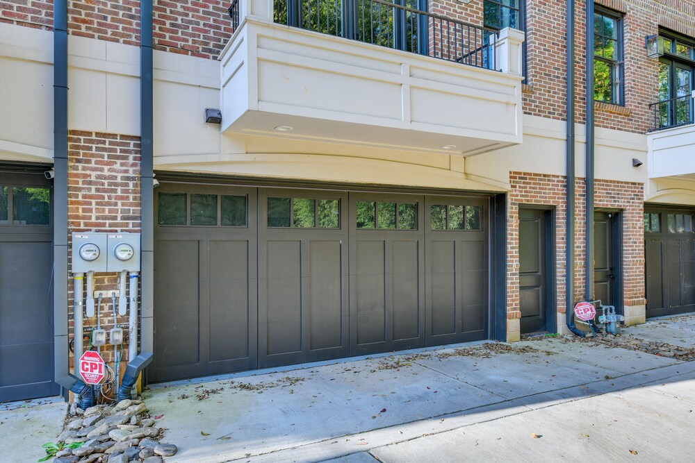 Luxe Townhome in South End Charlotte Near Uptown! view 5