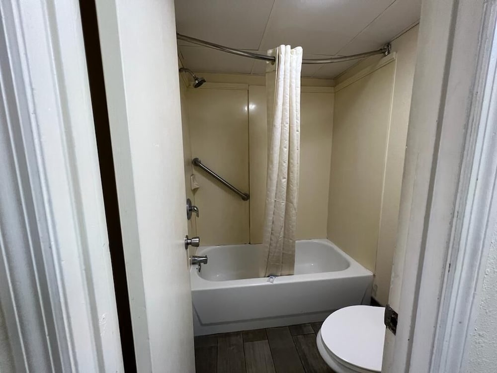 Rodeway Inn Walterboro I-95