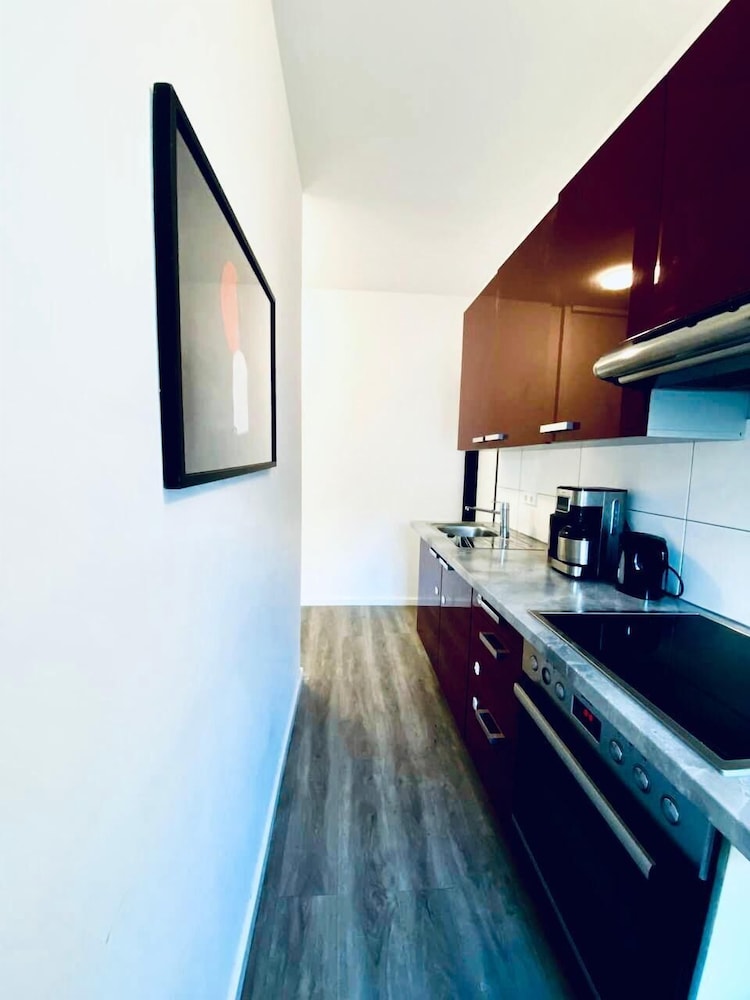 7BR Apt for 15P Near Schönbrunn