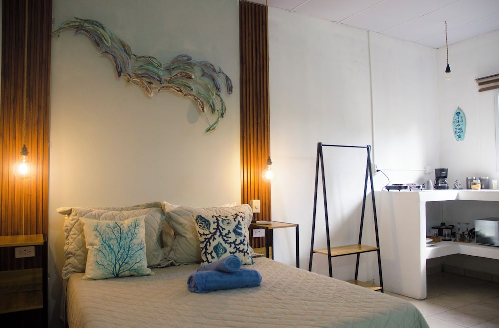 Tropical Escape @ Sunzal Surf City view 3