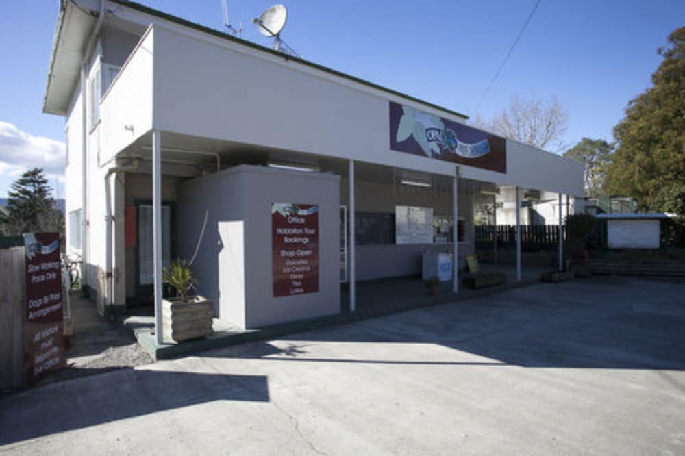 Opal Hot Springs & Holiday Park