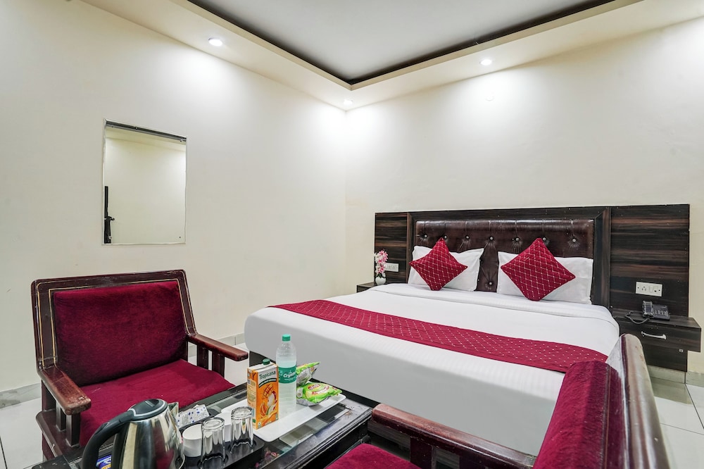 Hotel City Lite Near Delhi Airport