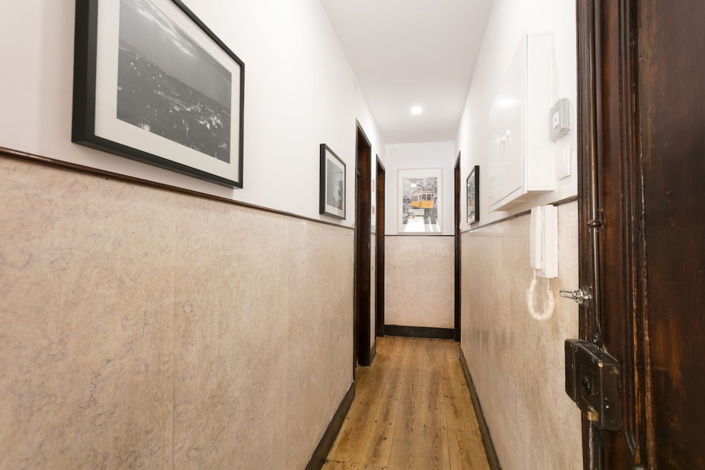 Vintage Apartment in Historic Lisbon