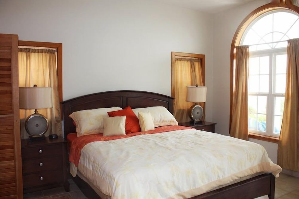 Jet Luxury at The Tara Del Sol Belize view 3