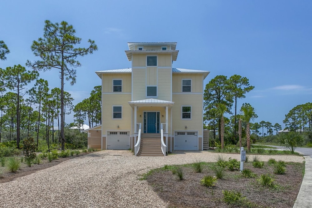 Port Side Manor