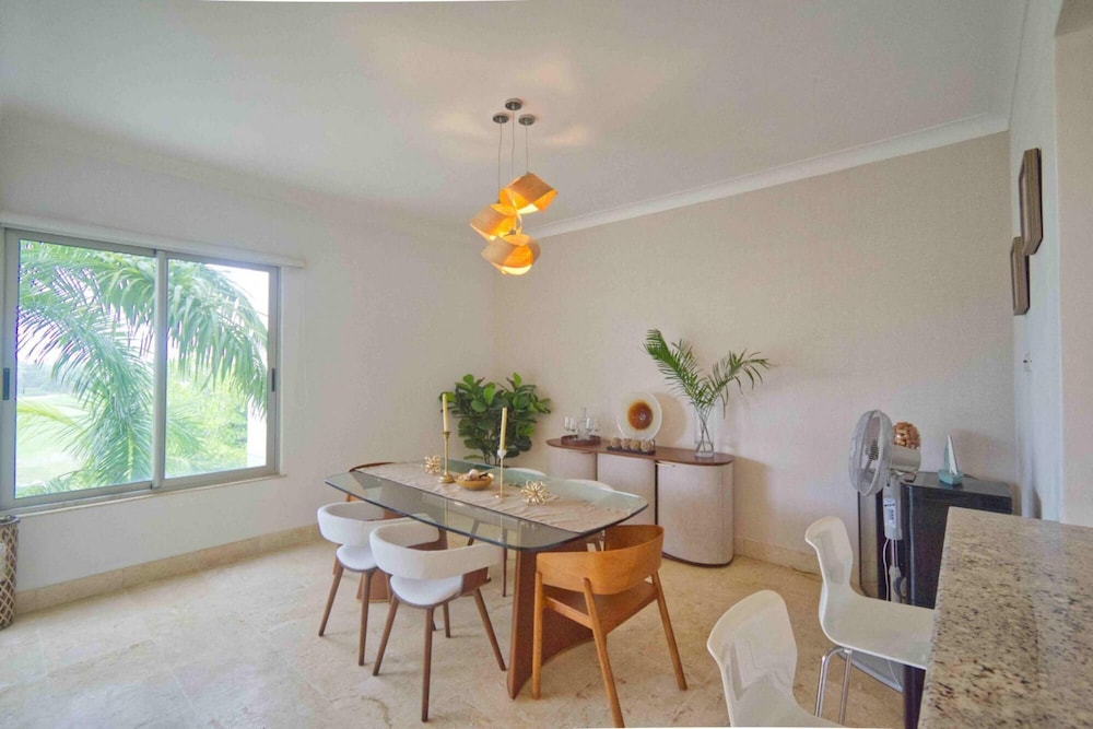 Stylish Penthouse With hot tub and Amazing Views view 3