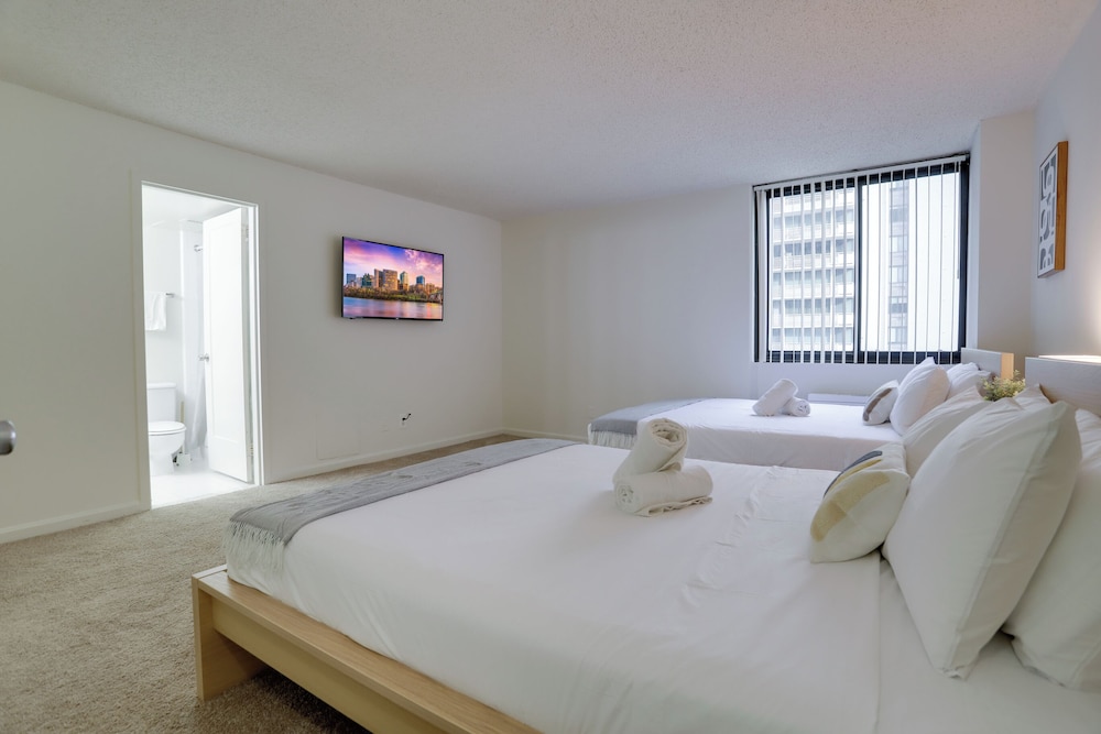 DC Airport Metroline Apartments