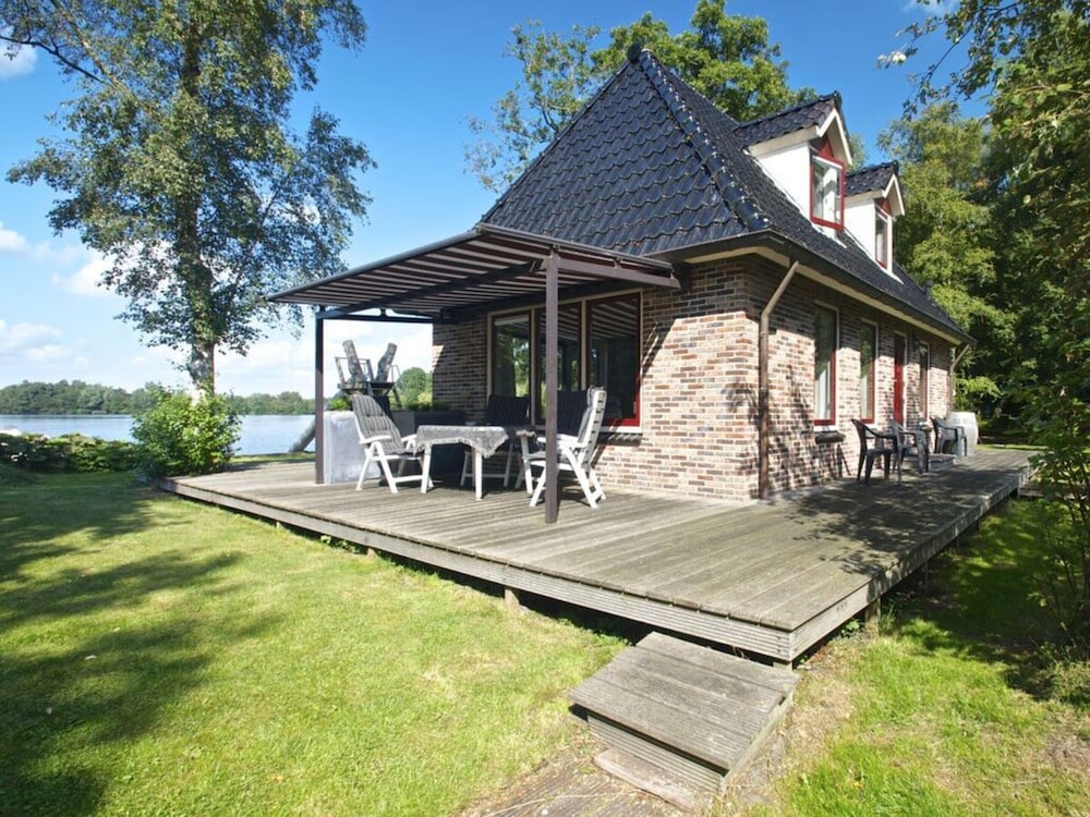 Island "De Fokken" view 3