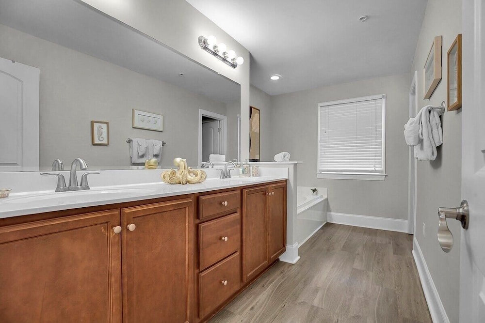 The Village At 74th 3 Bedroom Home