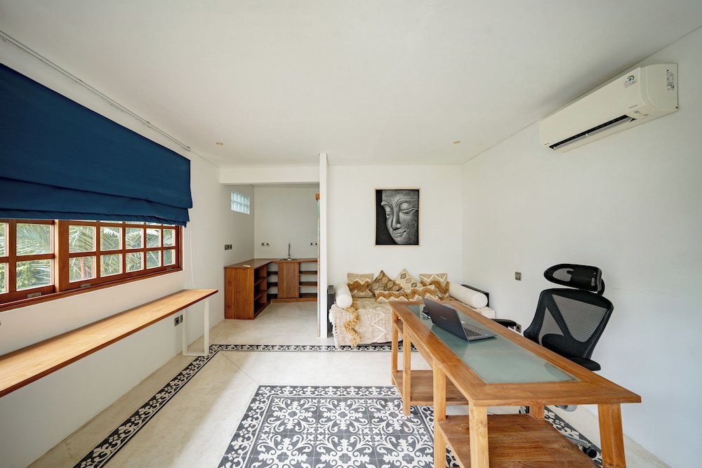 Villa Putih Umalas