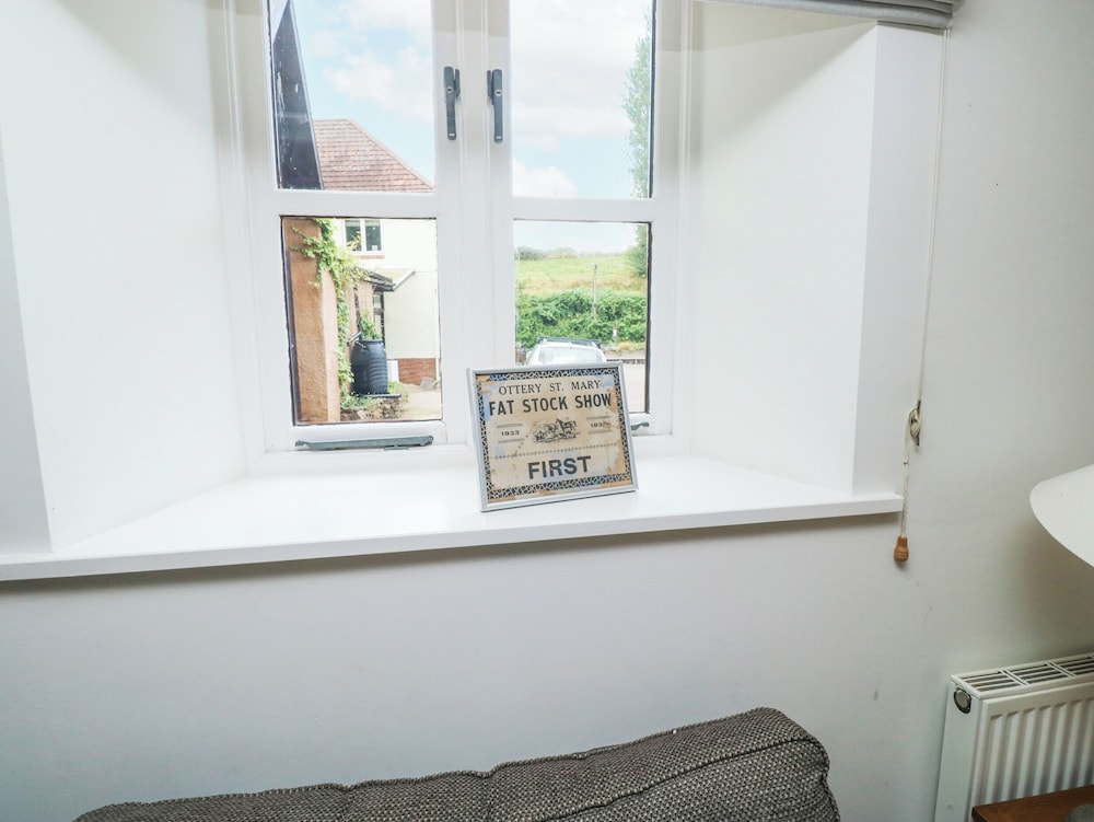 Ixworth Cottage