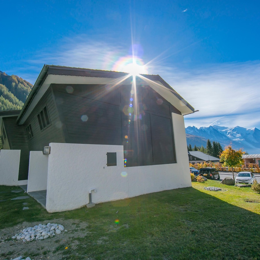 Chalet Charpoua in Le Tour Argenti re