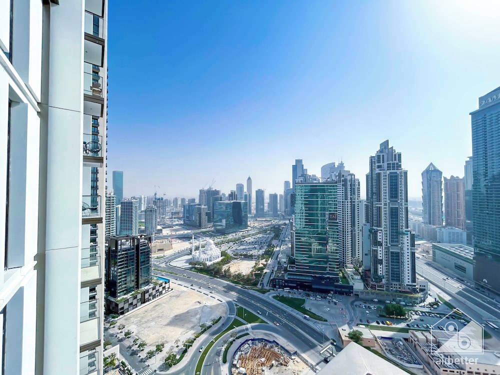 Luxurious 2B Apartment at Burj Crown Downtown