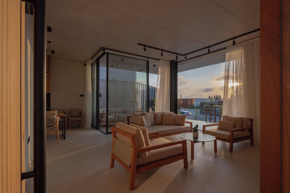 Greenvale Park Villas by Coastalbliss