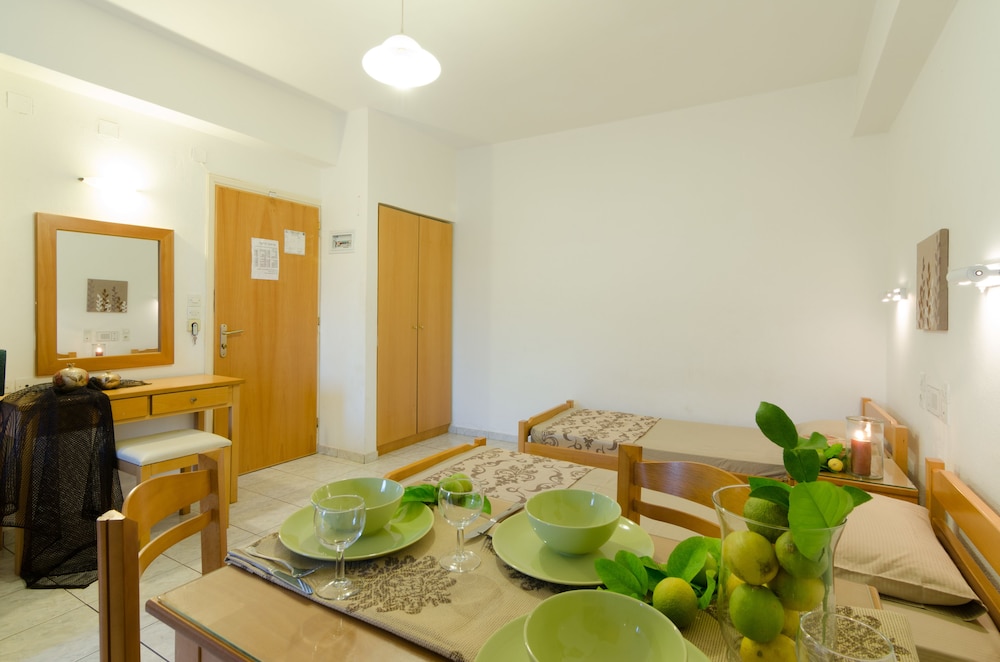 Aglaia Apartments & Studios photo 5