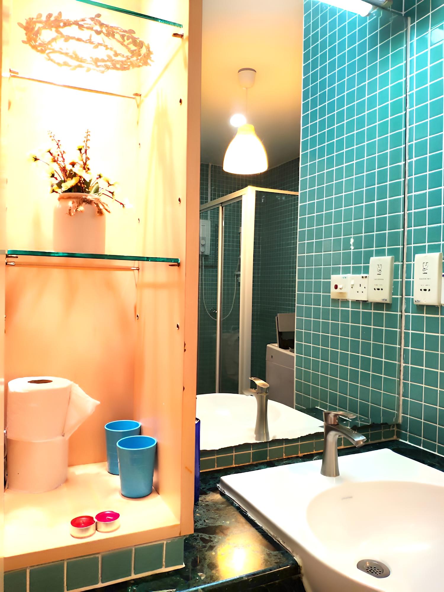 Quaint Ampang - Megan Ambassy
