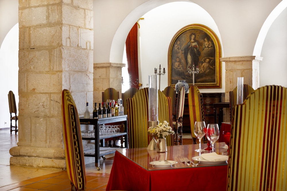 Pousada Castelo de Estremoz - Historic Hotel