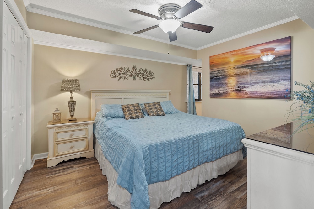 Ocean Bay Club 1404
