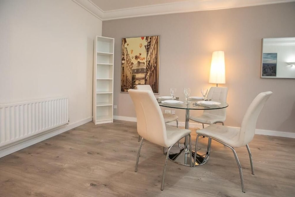 IFSC Townhouse Apartments