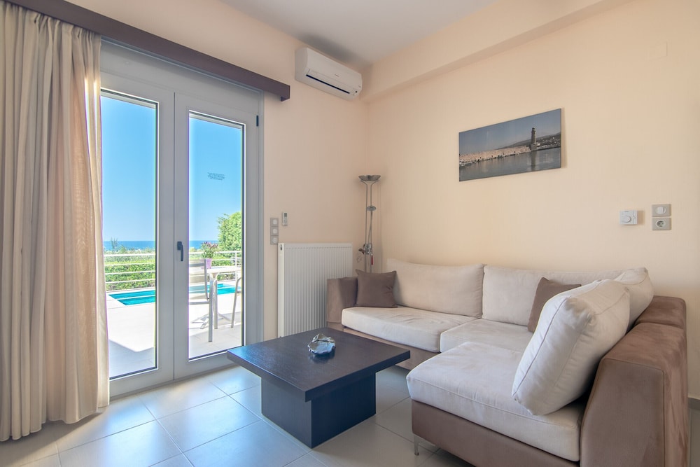Yanni's villas
