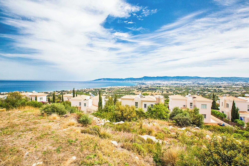 Villa Latchi View