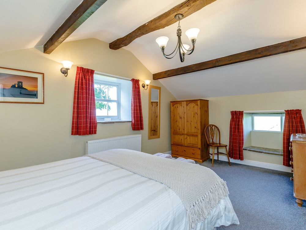 Golden Slack Cottage