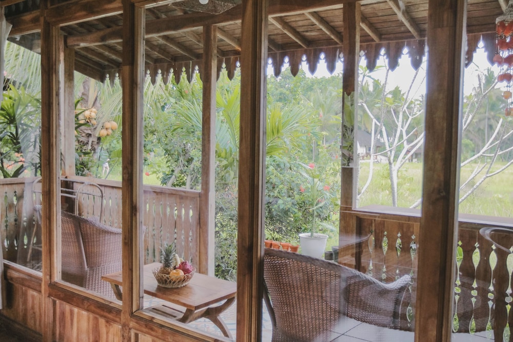 SUNSET VILLAS AND BUNGALOWS