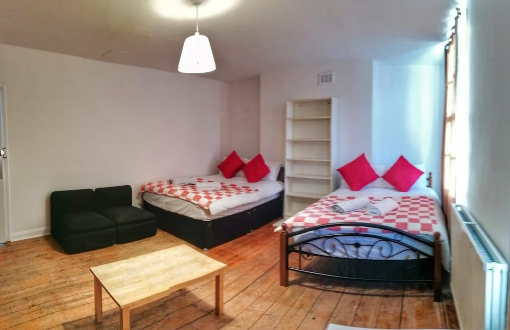 House in Central London - Sleeps up to 16