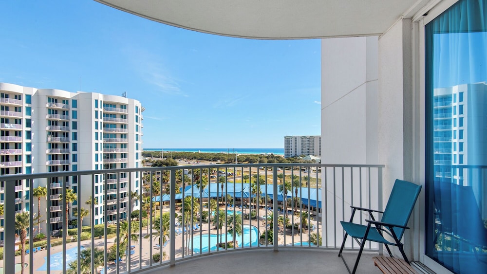 Palms Resort 2813: 2br, Pools, Courts, Gulf Views & Minutes to Beach!