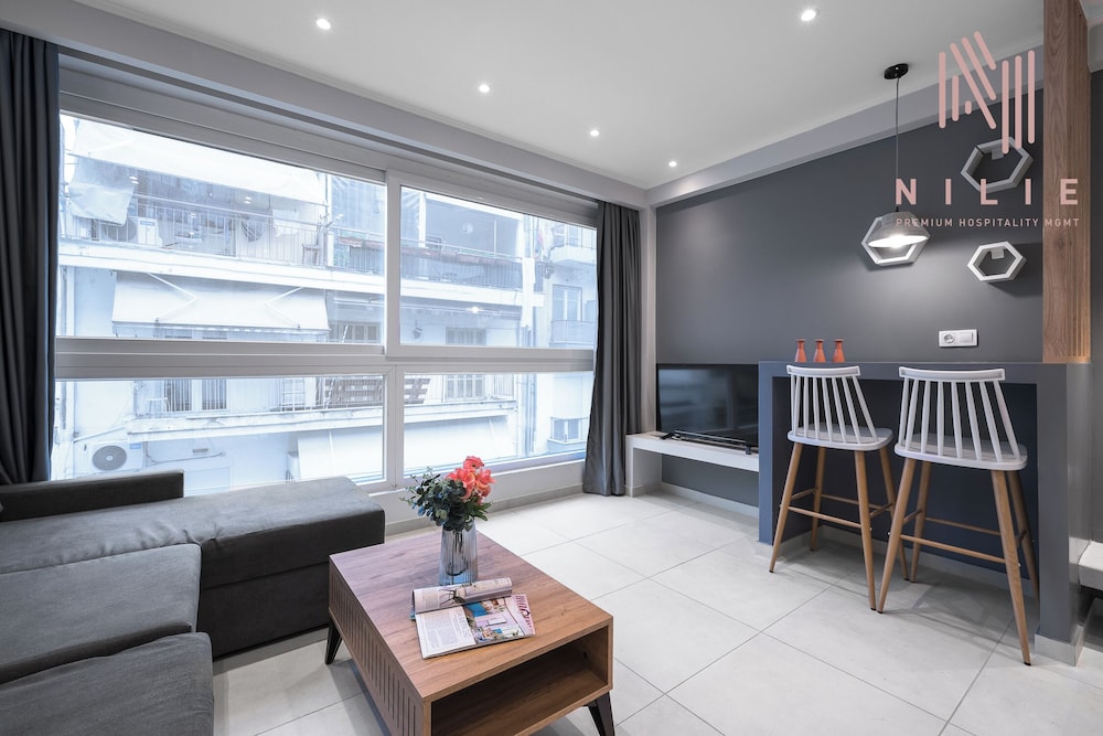 Bonsai Studios & Apartments, Nilie Hospitality MGMT