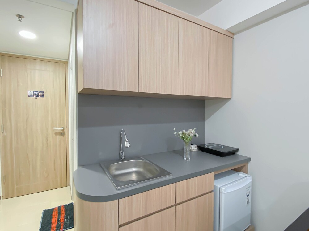 Affordable And Homey Studio Room At Meikarta Apartment