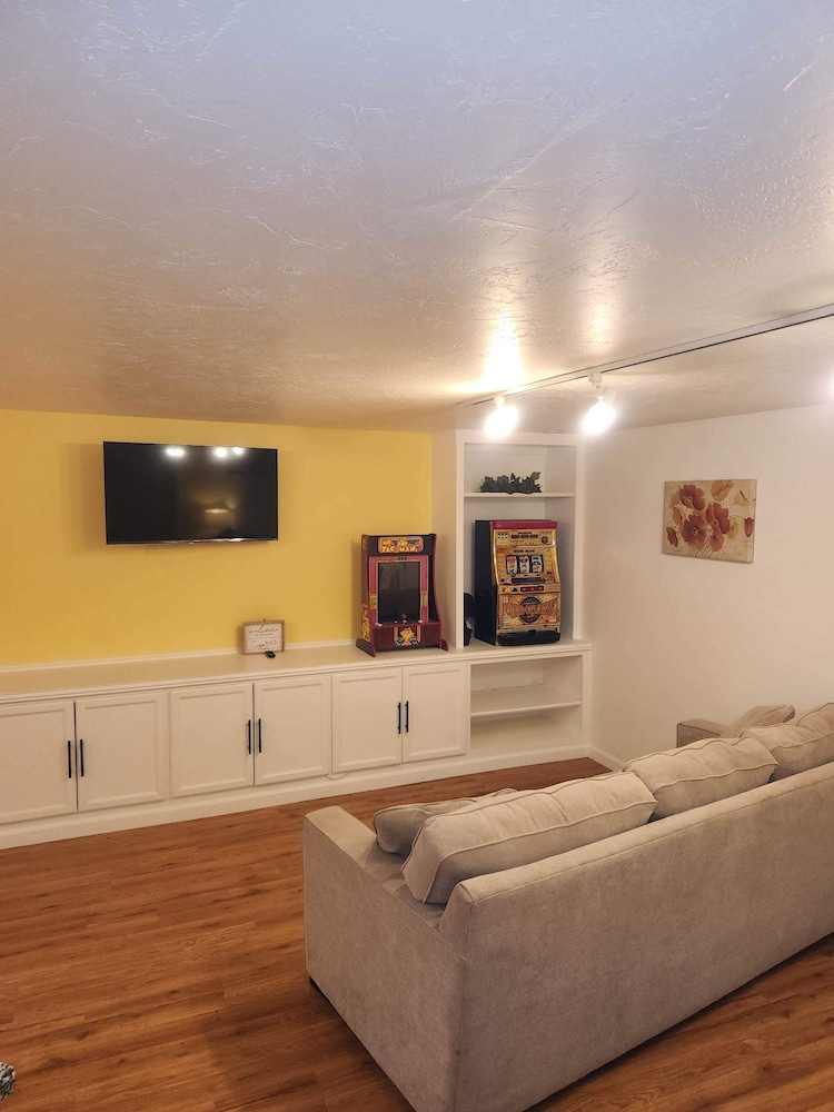 Medford Home and 2 Condos With Pool