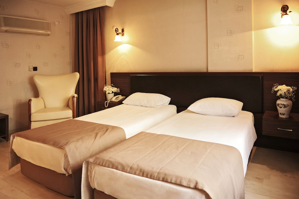 Üstün Otel Alsancak - Image 13