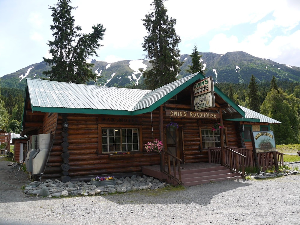 Gwin's Lodge & Roadhouse Est. 1952